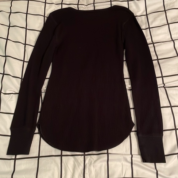 Old Navy women’s long sleeve waffle knit top size XS NWT - Picture 2 of 3